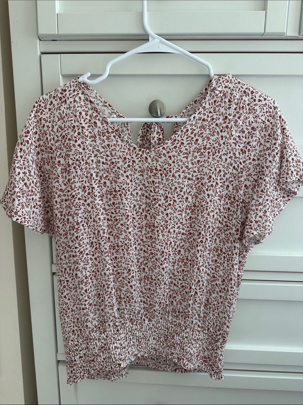 Women's White and Brown Floral Short-Sleeve Blouse